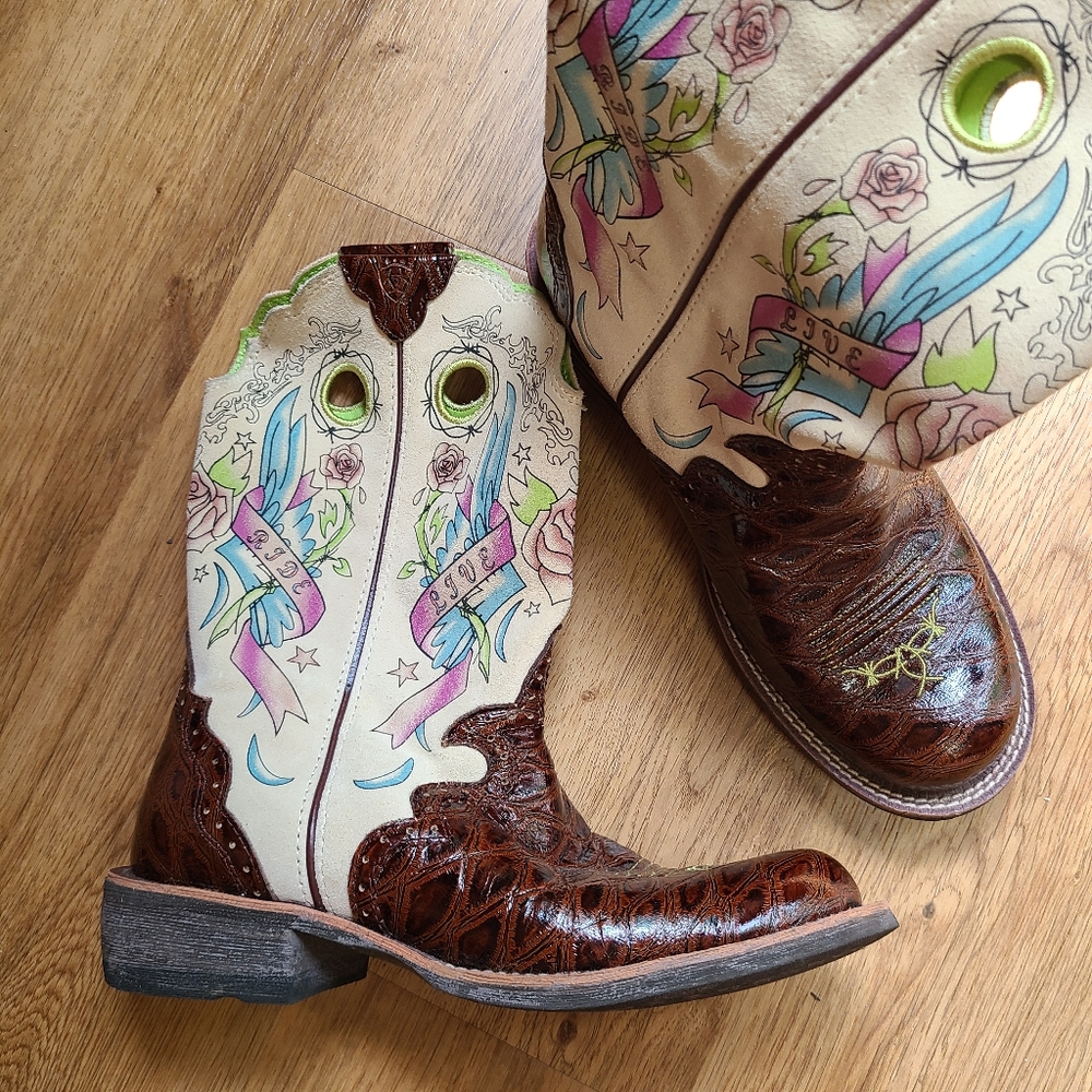 *ARIAT FATBABY* "Ride Live" Cowgirl Boots